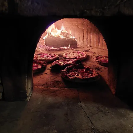 Mare Tra Cielo E Mare * ガエータ