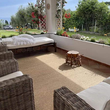 Mare Tra Cielo E Mare * ガエータ