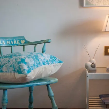 Mare Tra Cielo E Mare * ガエータ